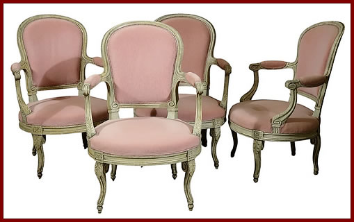 Salon de quatre fauteuils Transition a pied en console estampille de Georges Jacob